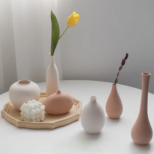 Curvy Ceramic Flower Vase - Dekorwright 